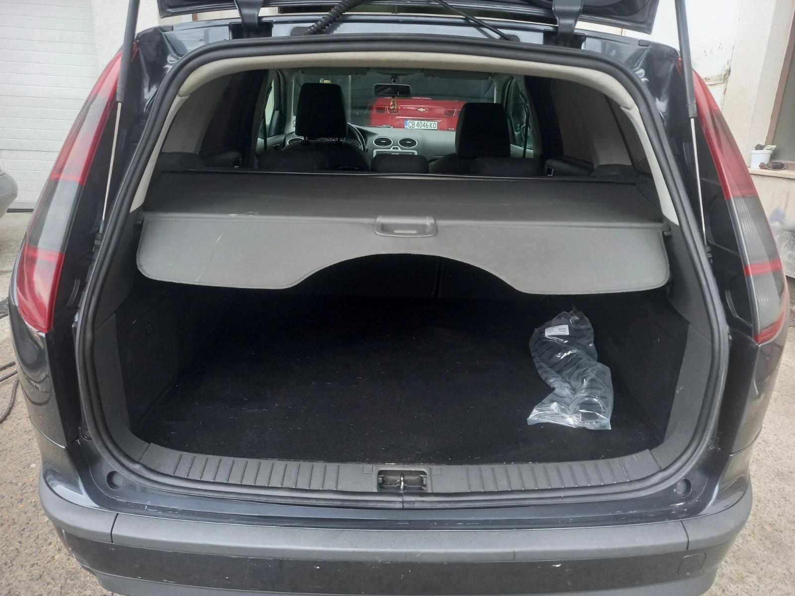 Ford Focus 1.6, снимка 9 - Автомобили и джипове - 55508467