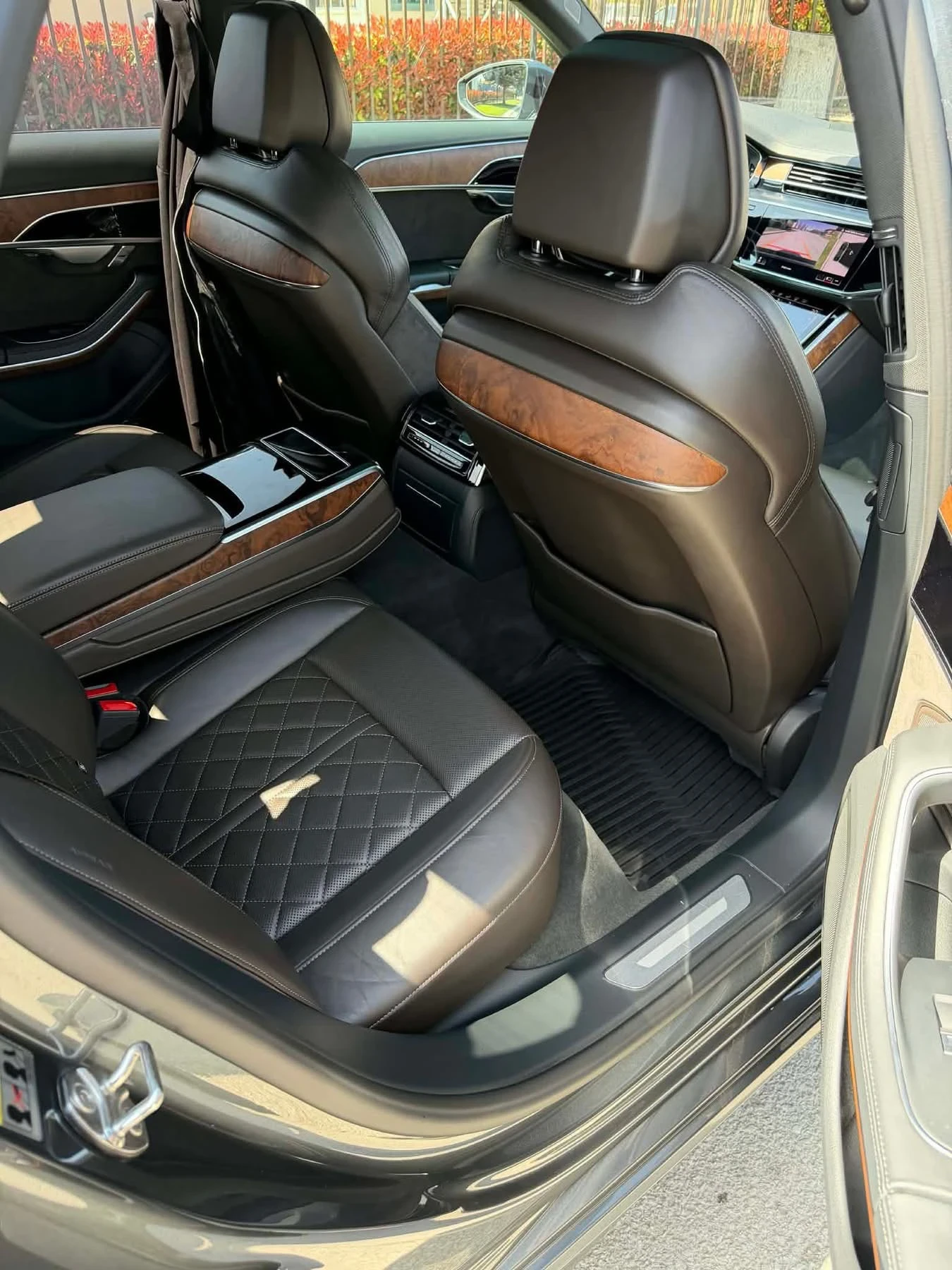 Audi A8, снимка 8 - Автомобили и джипове - 56234900