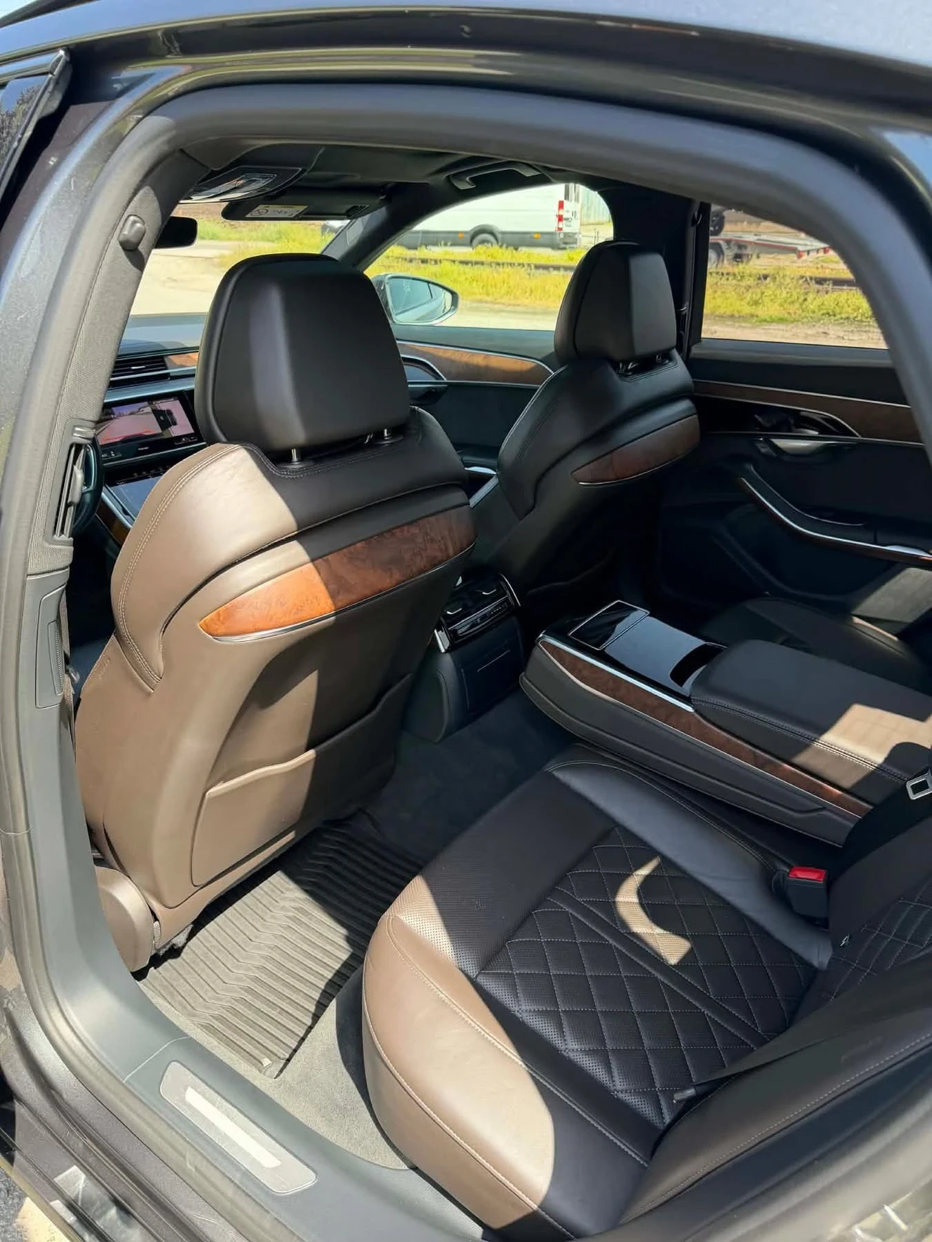 Audi A8, снимка 12 - Автомобили и джипове - 56234900
