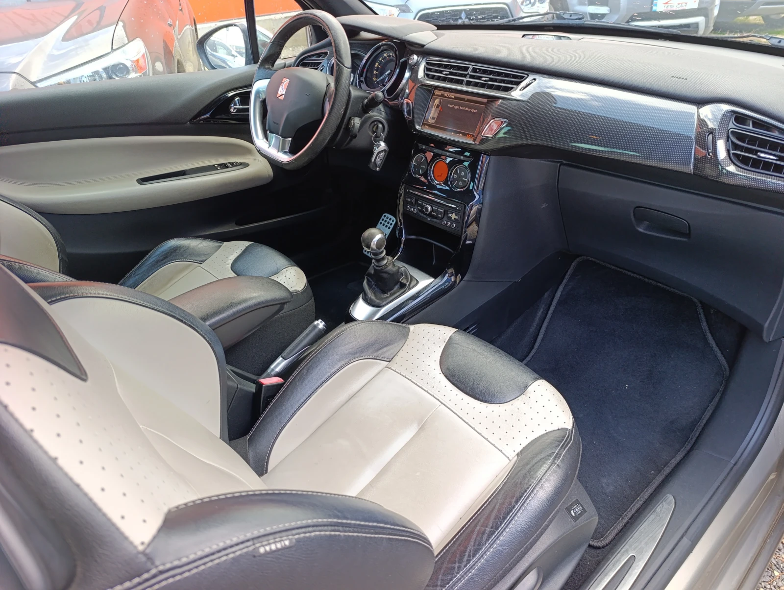 Citroen DS3 1.6T ШВЕЙЦАРИЯ, снимка 12 - Автомобили и джипове - 56264980