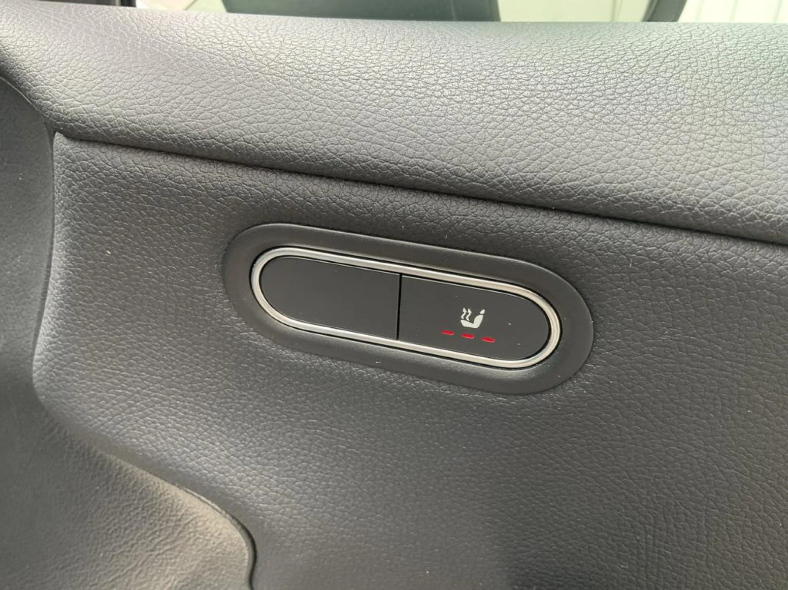 Mercedes-Benz A 250 Style LED Leather Navi, снимка 17 - Автомобили и джипове - 56270538