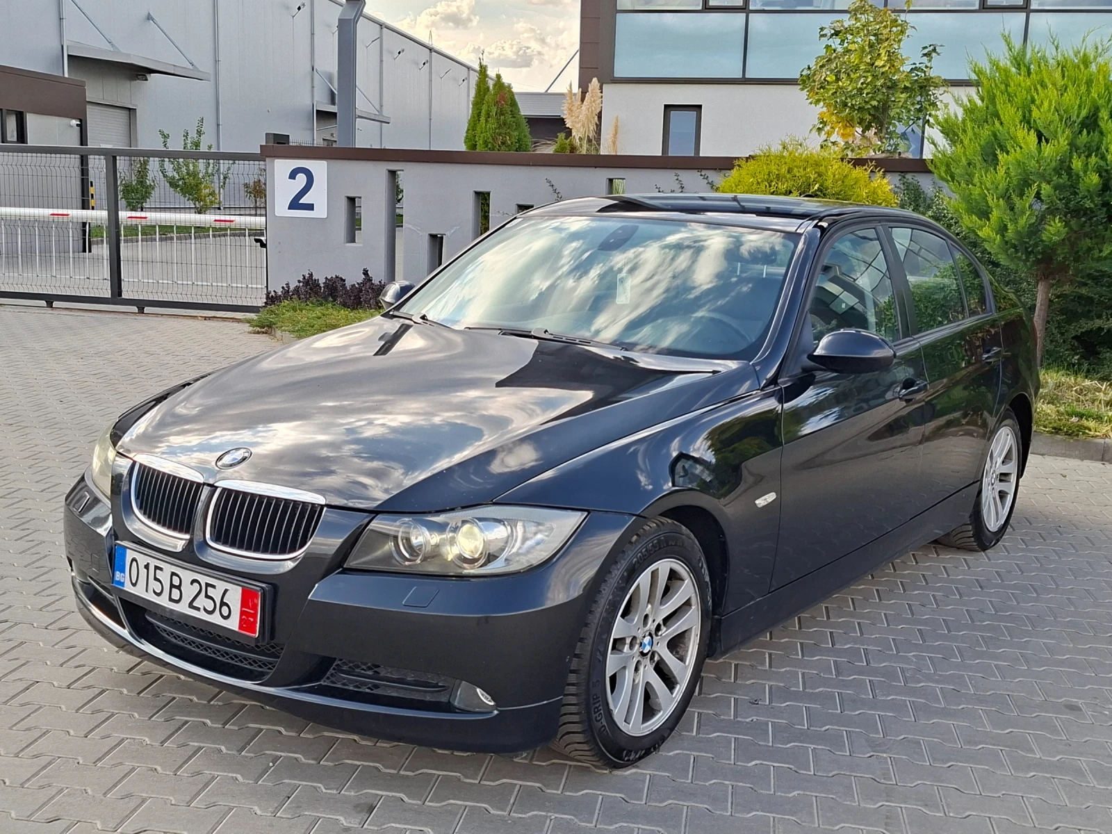 BMW 320 2.0D* (163��)* XENON* NAVI* HOB BHOC*  | Mobile.bg � ����������� 3