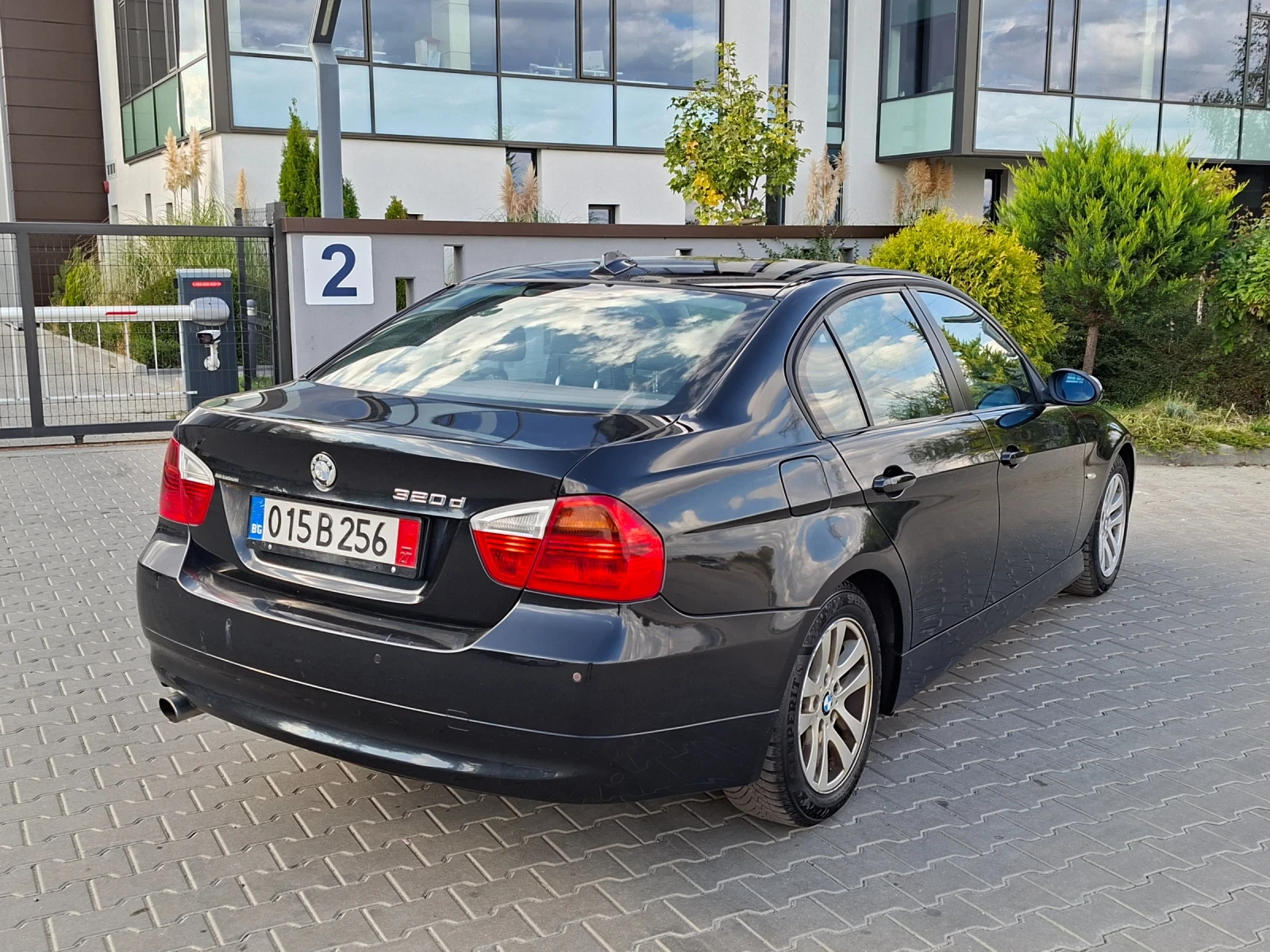 BMW 320 2.0D* (163��)* XENON* NAVI* HOB BHOC*  | Mobile.bg � ����������� 13