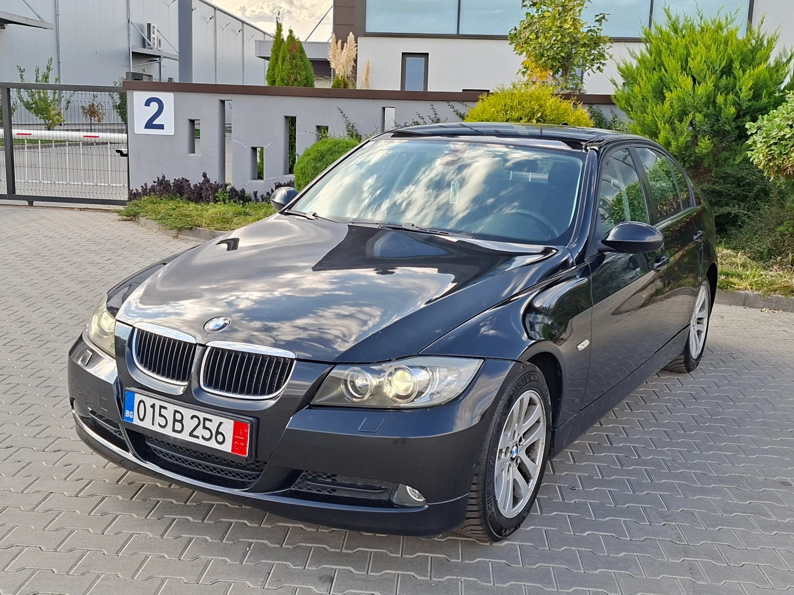 BMW 320 2.0D* (163��)* XENON* NAVI* HOB BHOC*  | Mobile.bg � ����������� 2