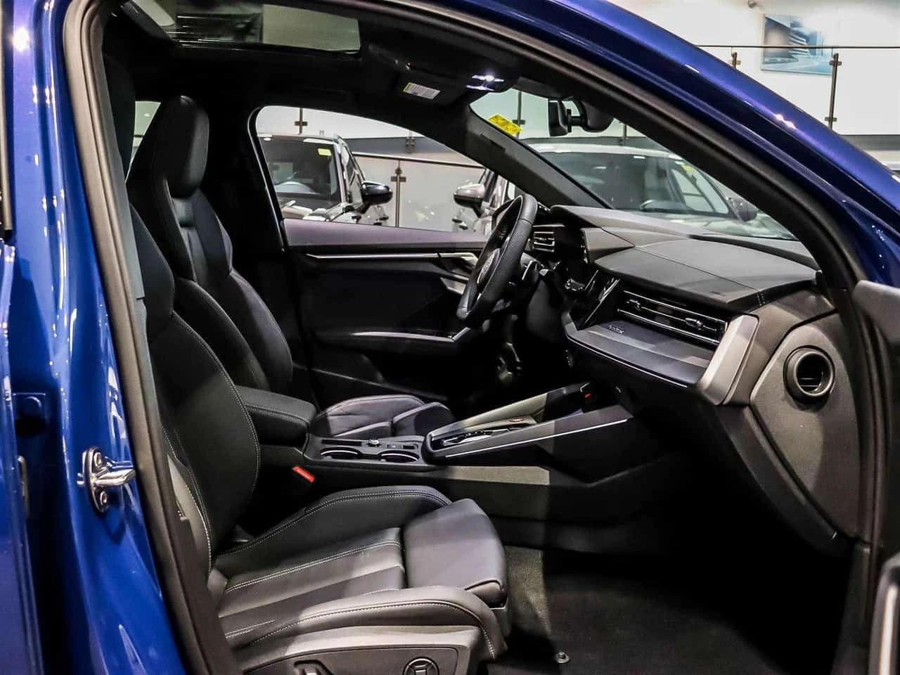 Audi S3 * 2.0 TFSI Progressiv 2.0 TFSI quattro * CARFAX *  | Mobile.bg � ����������� 12