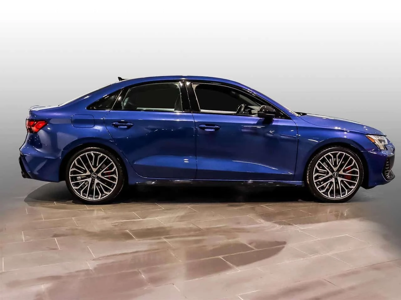 Audi S3 * 2.0 TFSI Progressiv 2.0 TFSI quattro * CARFAX *  | Mobile.bg � ����������� 3