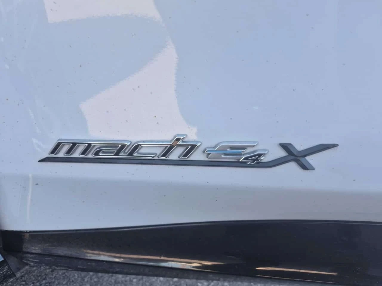 Ford Mustang Mach-E, снимка 13 - Автомобили и джипове - 56685466