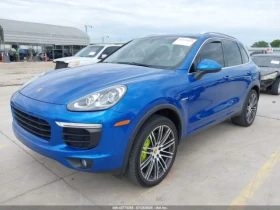     Porsche Cayenne E-HYBRID S    BOSE