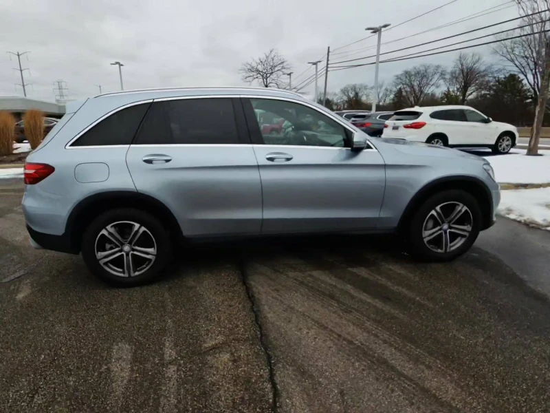 Mercedes-Benz GLC 300 2017 Mercedes-Benz GLC 300 4MATIC / ТОП СЪСТОЯНИЕ , снимка 5 - Автомобили и джипове - 48724054