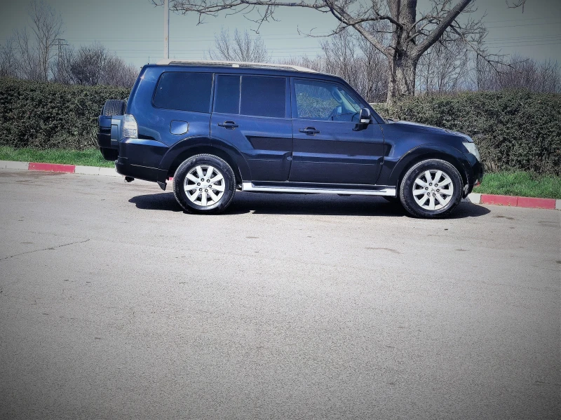 Mitsubishi Pajero 3.2 DID 200 кс, снимка 5 - Автомобили и джипове - 51099927