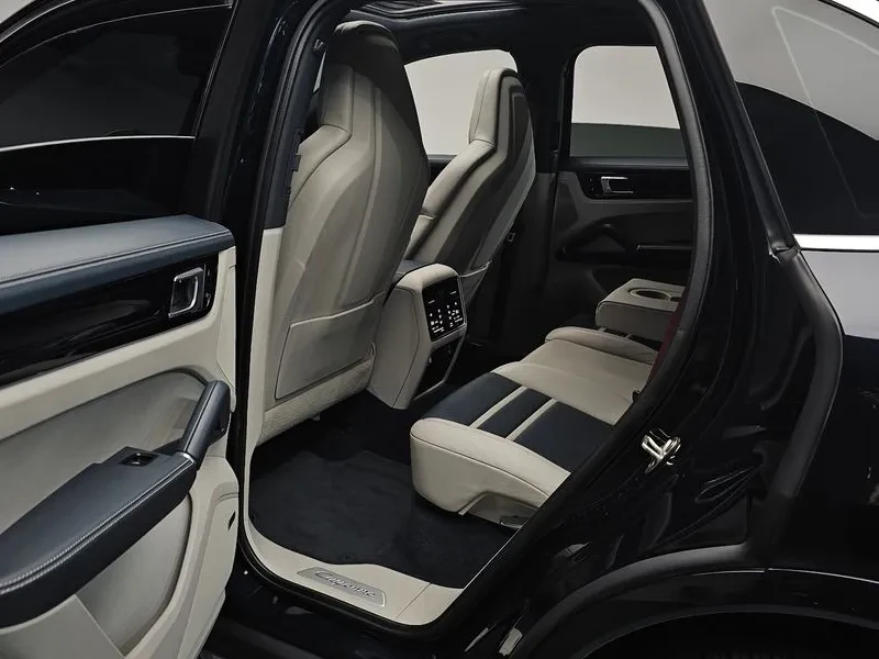 Porsche Cayenne 3.0, снимка 10 - Автомобили и джипове - 55000666
