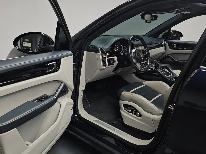 Porsche Cayenne 3.0, снимка 9 - Автомобили и джипове - 55000666