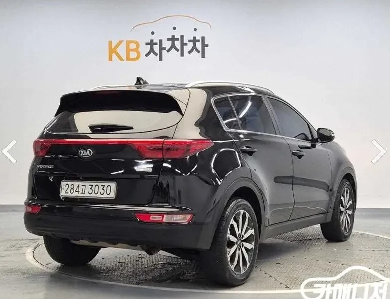 Kia Sportage 1.7 2Wd Noblesse, снимка 3 - Автомобили и джипове - 55717786