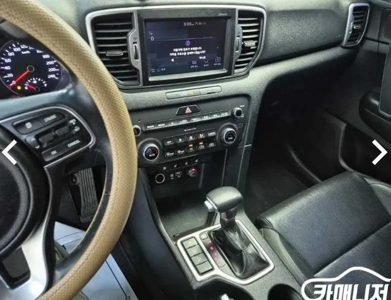 Kia Sportage 1.7 2Wd Noblesse, снимка 10 - Автомобили и джипове - 55717786