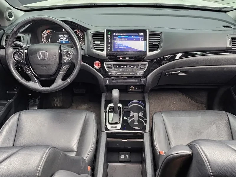 Honda Pilot 3Rd Generation 3.5, снимка 7 - Автомобили и джипове - 56112393