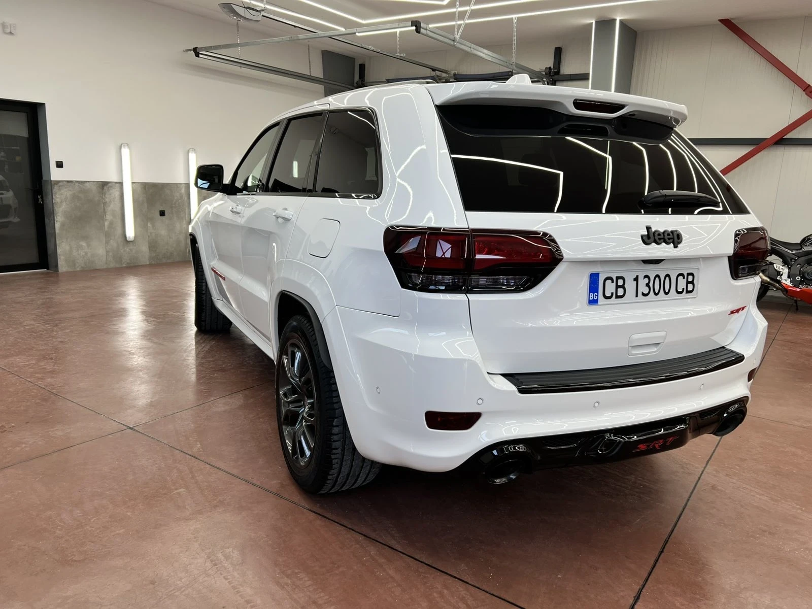 Jeep Grand cherokee SRT - изображение 3