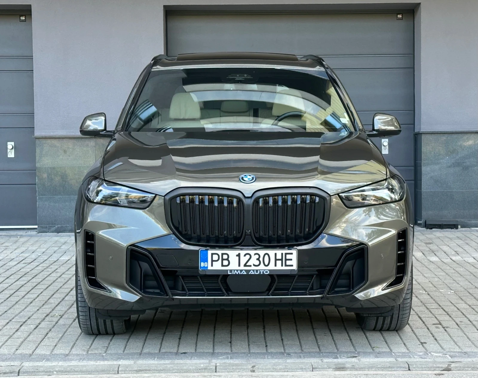 BMW X5 50e Plug-in Hybrid / M Pack / Гаранция!! - изображение 2