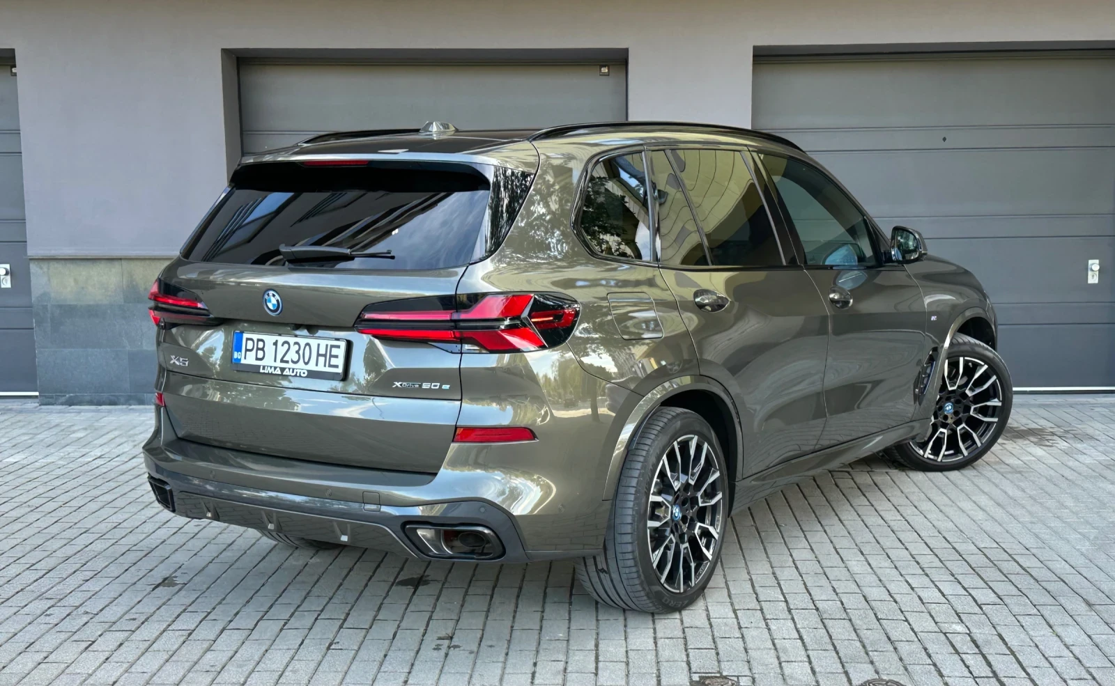 BMW X5 50e Plug-in Hybrid / M Pack / Гаранция!! - изображение 4
