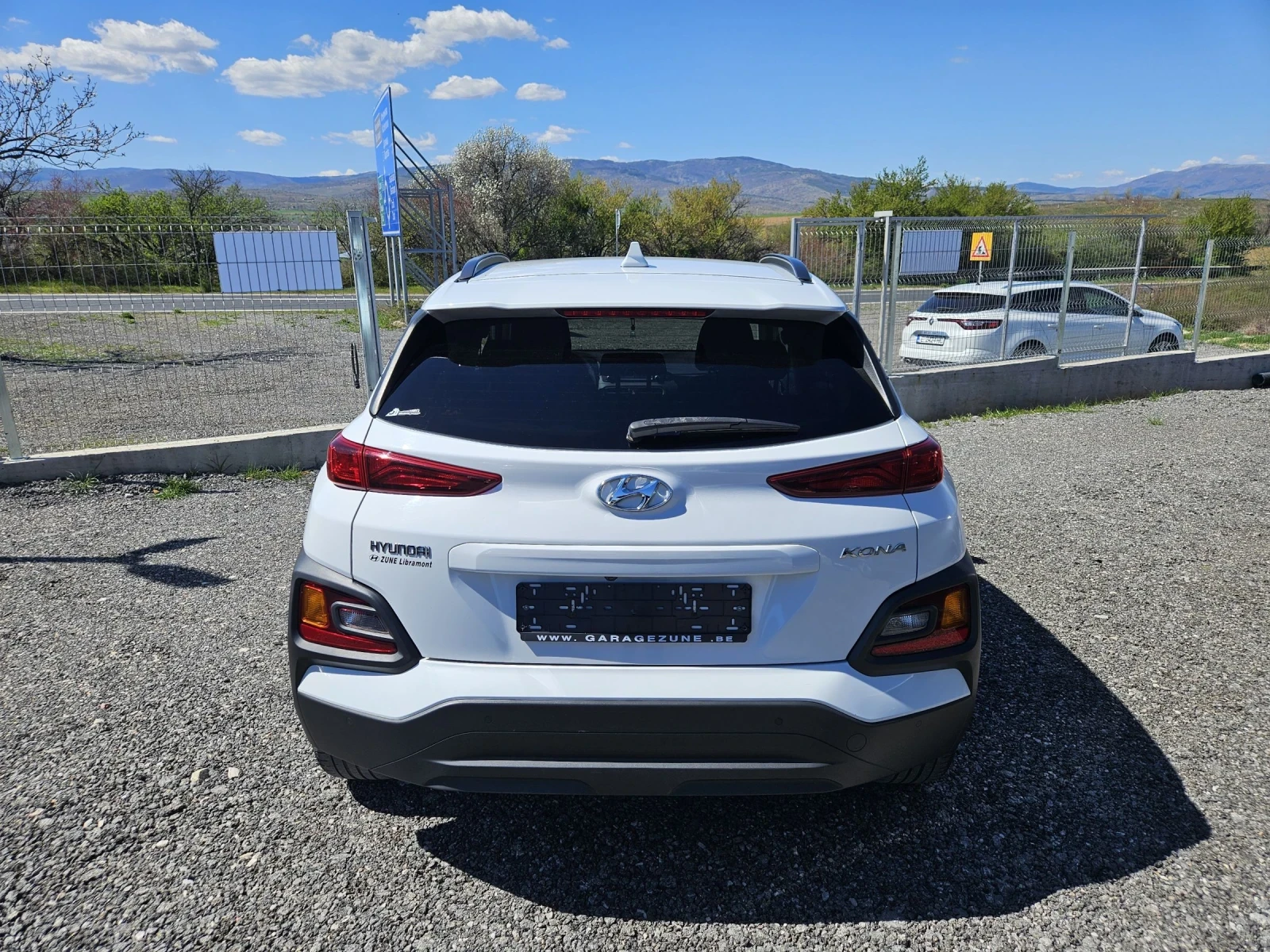 Hyundai Kona 1.6crdi Navi euro6, снимка 6 - Автомобили и джипове - 54148474