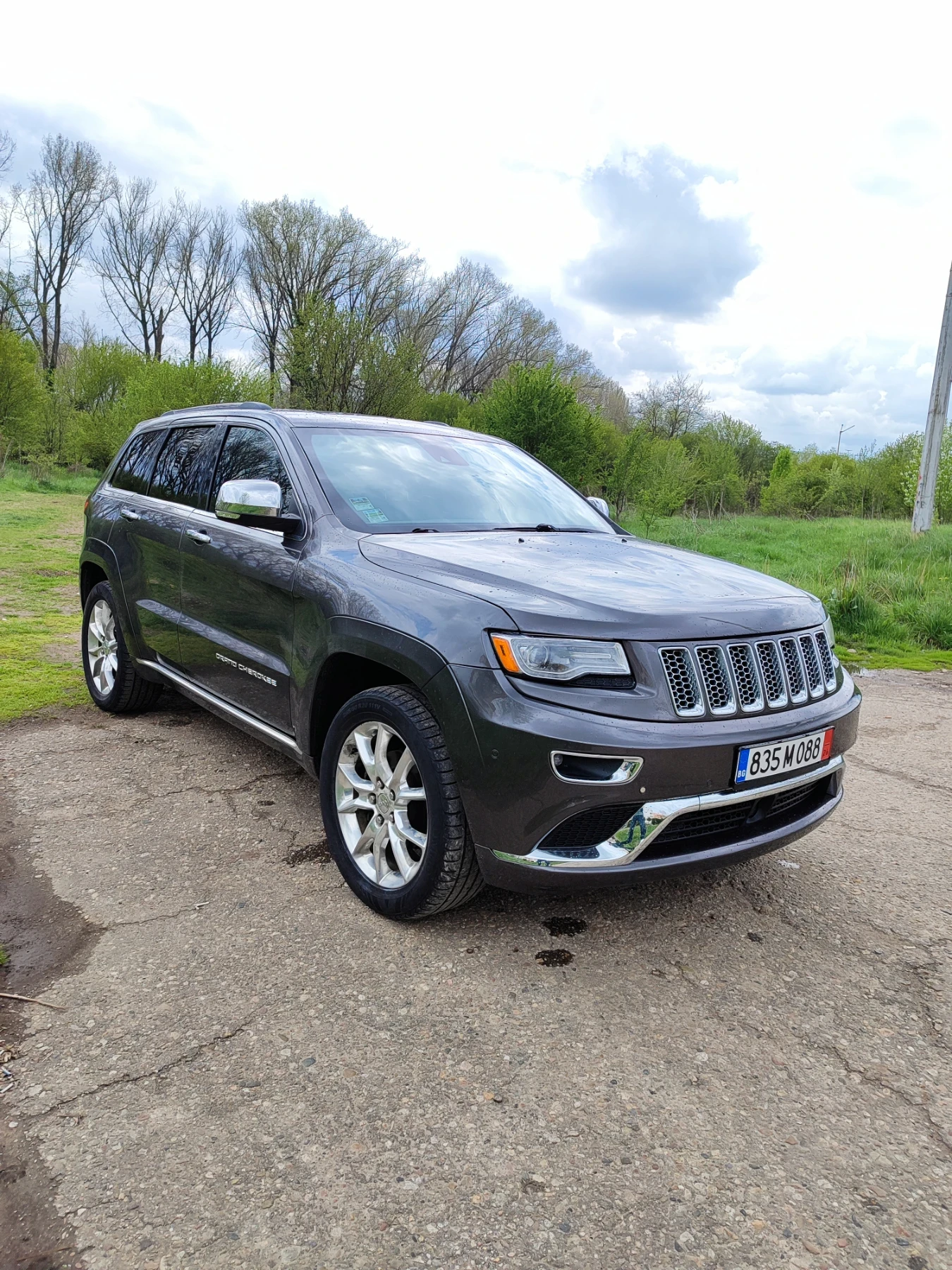 Jeep Grand cherokee 3.6 SUMMIT, снимка 3 - Автомобили и джипове - 54207276