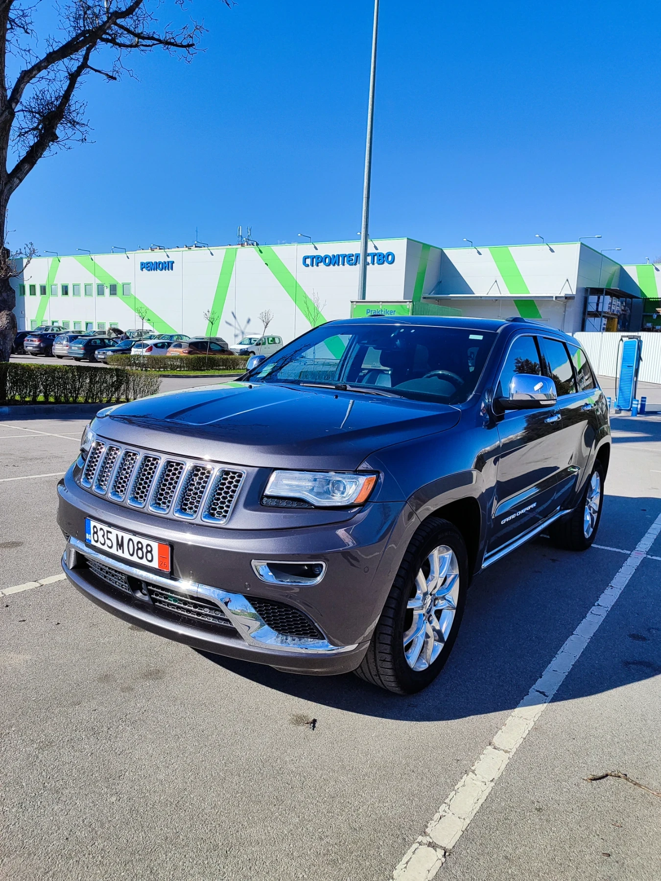 Jeep Grand cherokee 3.6 SUMMIT, снимка 2 - Автомобили и джипове - 54207276