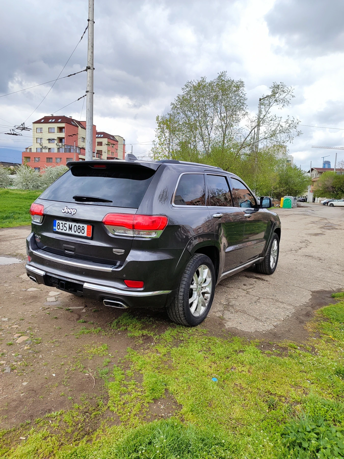 Jeep Grand cherokee 3.6 SUMMIT, снимка 4 - Автомобили и джипове - 54207276