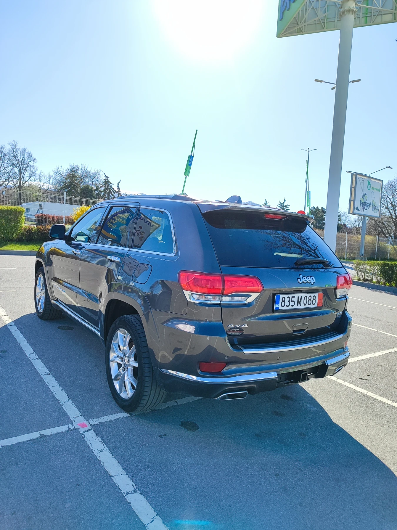 Jeep Grand cherokee 3.6 SUMMIT, снимка 3 - Автомобили и джипове - 54207276