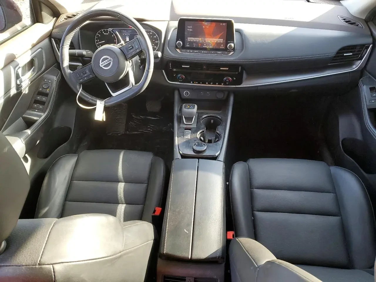 Nissan Rogue SV, снимка 8 - Автомобили и джипове - 54288186