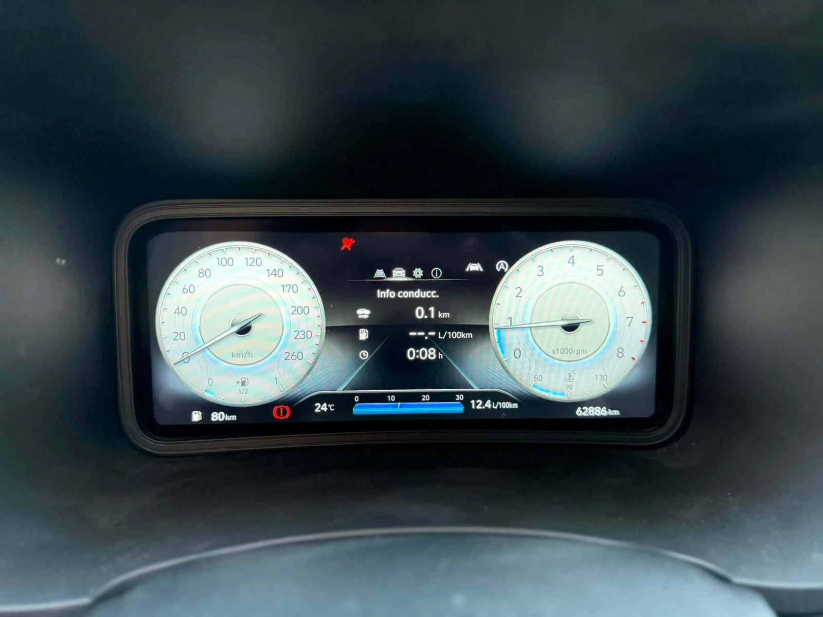 Hyundai Kona, снимка 6 - Автомобили и джипове - 54305811