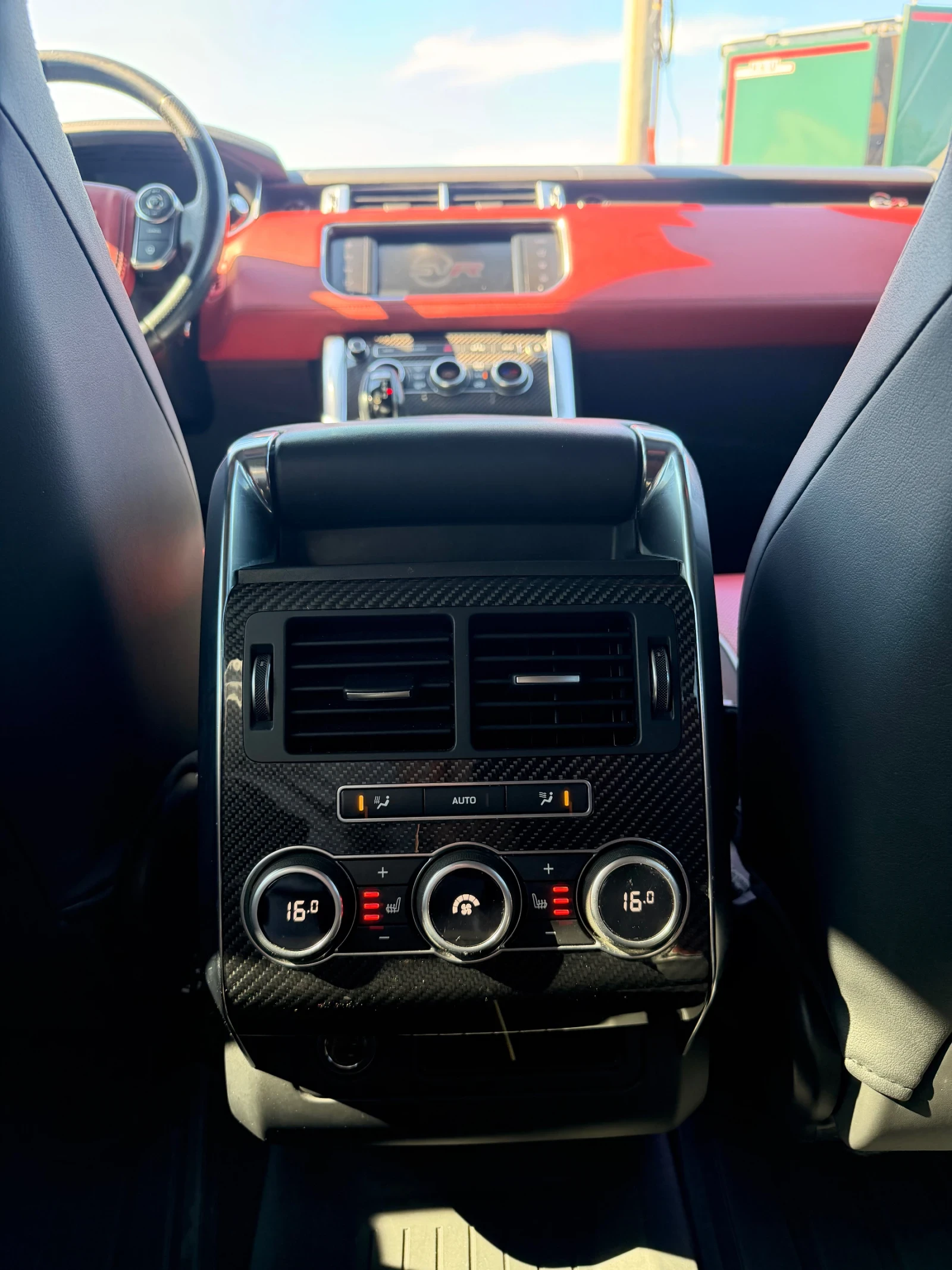 Land Rover Range Rover Sport SVR, снимка 11 - Автомобили и джипове - 54595609