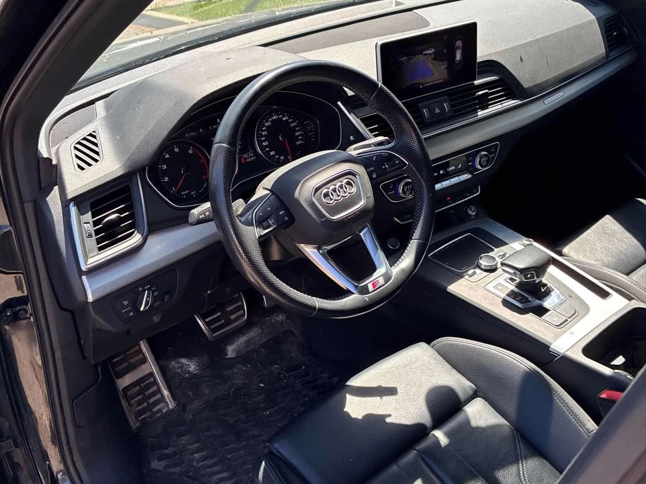 Audi Q5 Progressiv/ПОДГРЕВИ/ПАНОРАМА/ВТОРИ ГУМИ, снимка 7 - Автомобили и джипове - 54623324