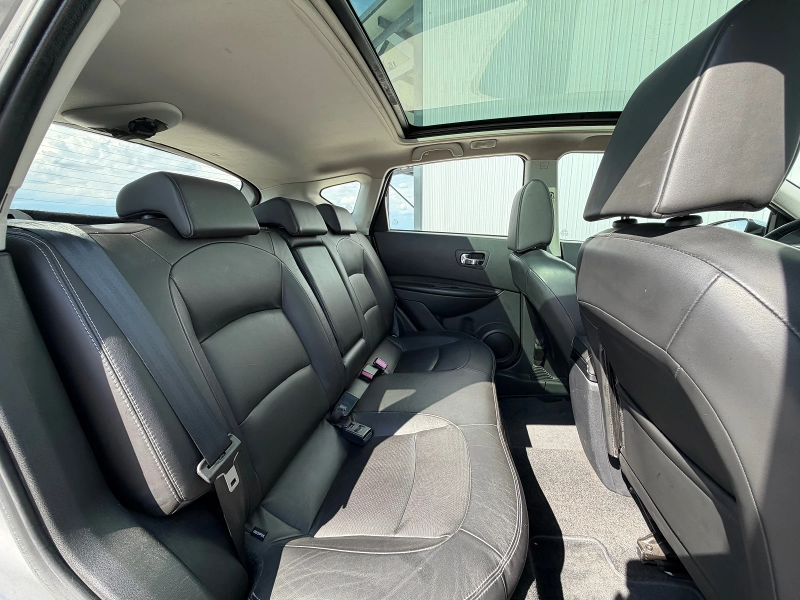 Nissan Qashqai 1.5* 4X4* Кожа* Подгрев* Панорама* , снимка 14 - Автомобили и джипове - 54823169