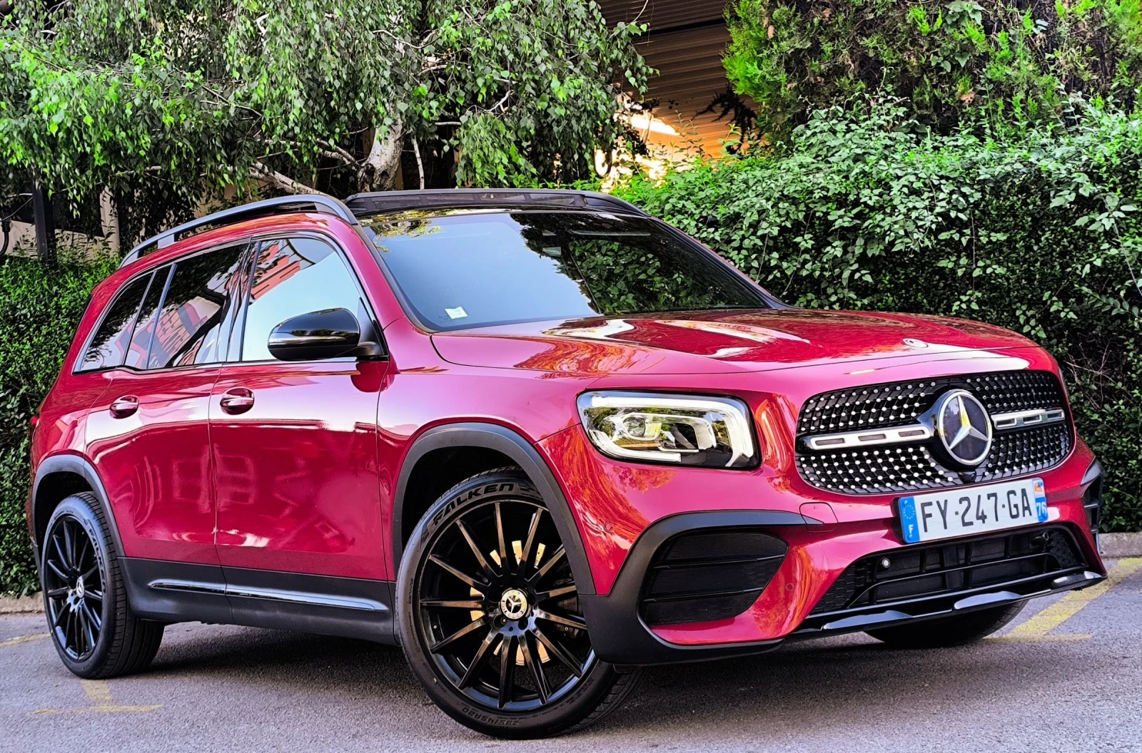 Mercedes-Benz GLB 200 D AMG LINE ПАНОРАМА 7-МЕСТА, снимка 3 - Автомобили и джипове - 54905086