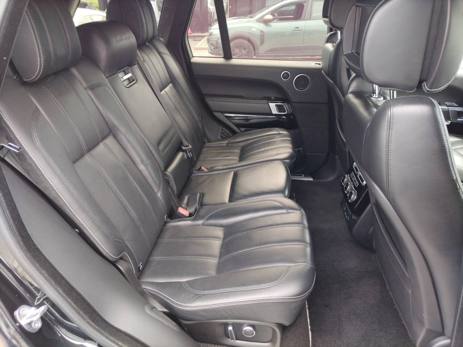 Land Rover Range rover 4.4/SDV8/Autobiography/N1, снимка 17 - Автомобили и джипове - 54916276