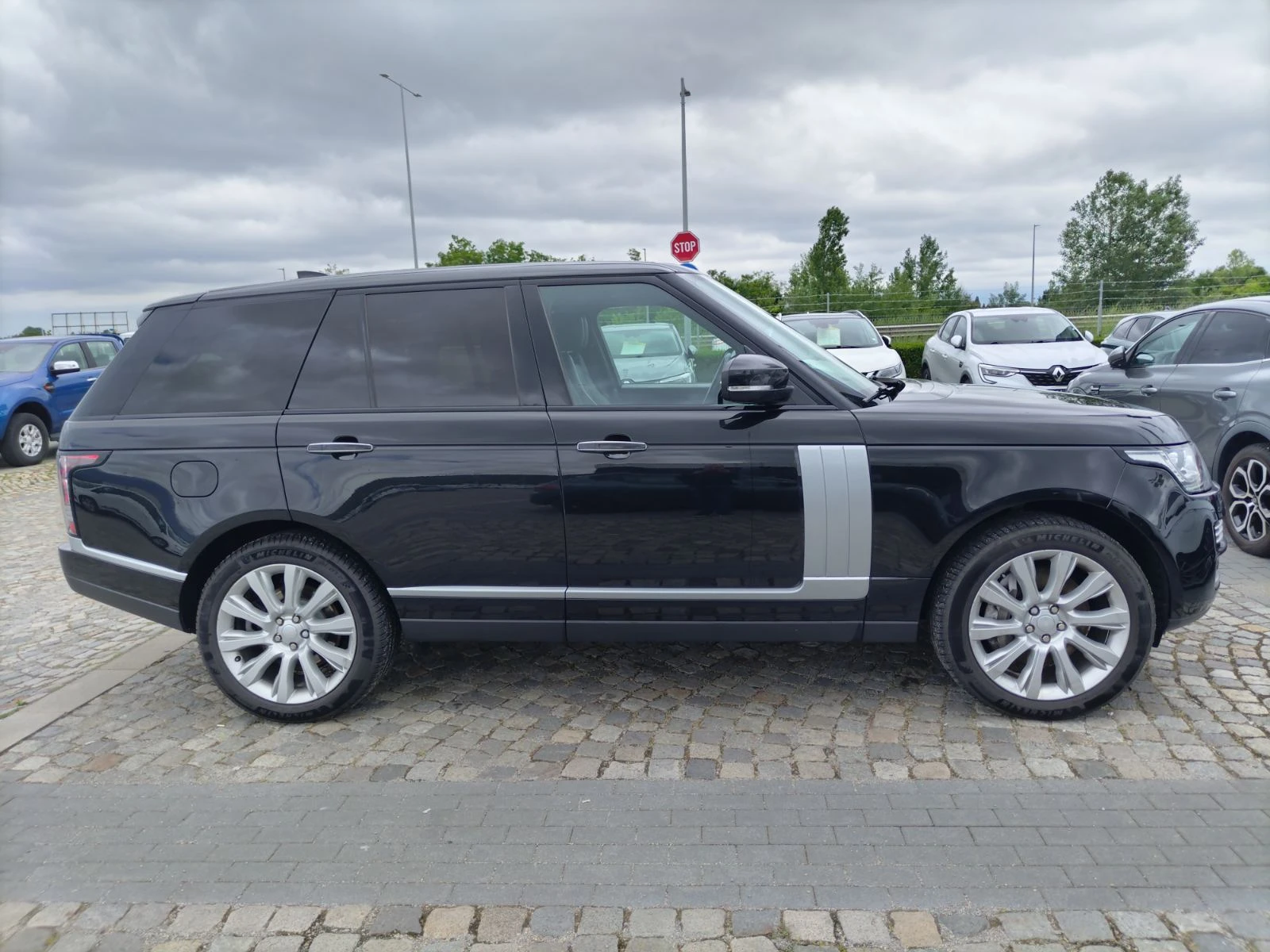 Land Rover Range rover 4.4/SDV8/Autobiography/N1, снимка 8 - Автомобили и джипове - 54916276