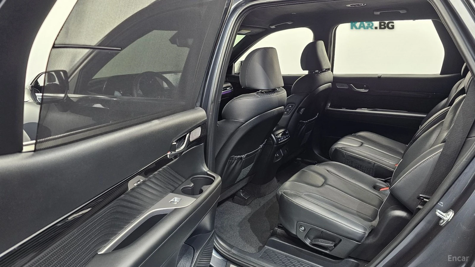 Hyundai Palisade * 2.2d* 4WD* CALLIGRAPHY* ПОДГРЕВ* ОБДУХВАНЕ* 360*, снимка 10 - Автомобили и джипове - 55260359