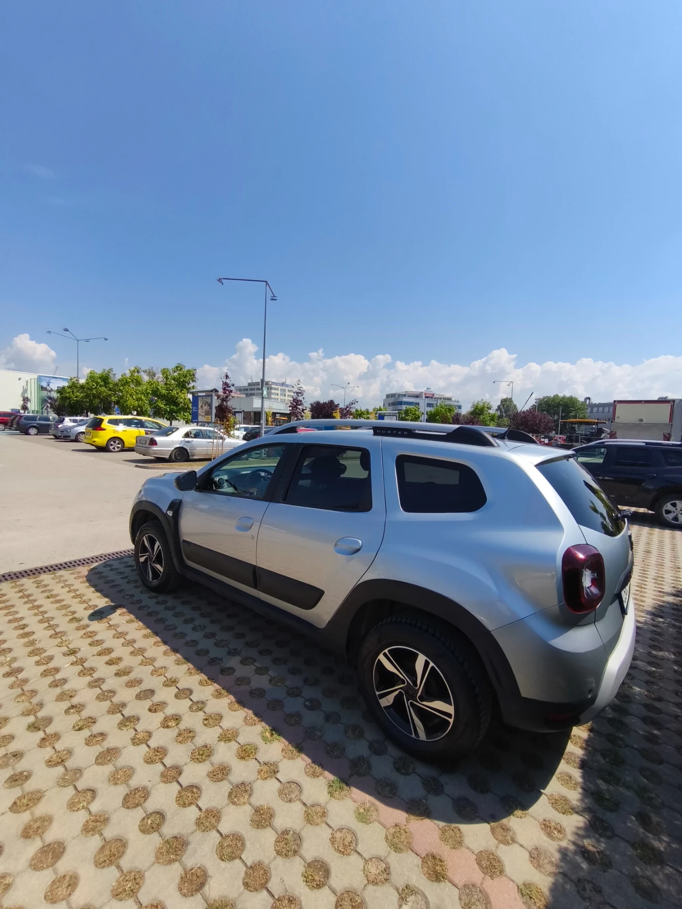 Dacia Duster TCe-100 Eco-G, снимка 4 - Автомобили и джипове - 55313808