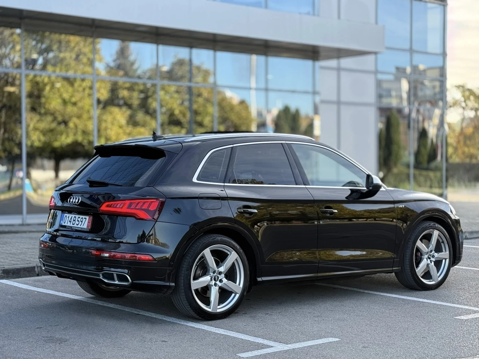 Audi SQ5 FULL EXSLUSIVE CH, снимка 4 - Автомобили и джипове - 55516169