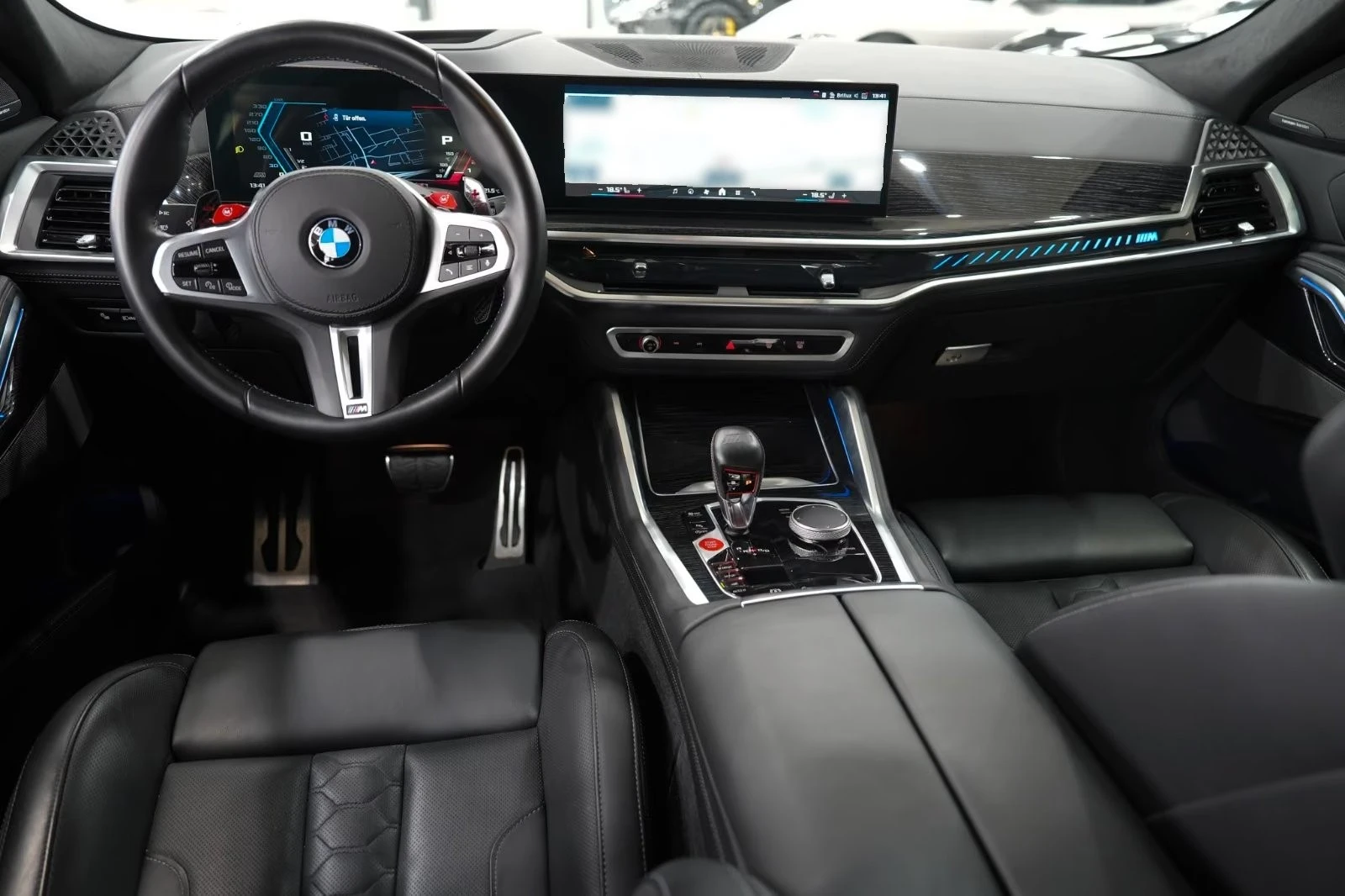BMW X6 M Competition/INDIVIDUAL/LED/HARMAN KARDON/HUD/360, снимка 13 - Автомобили и джипове - 56021654