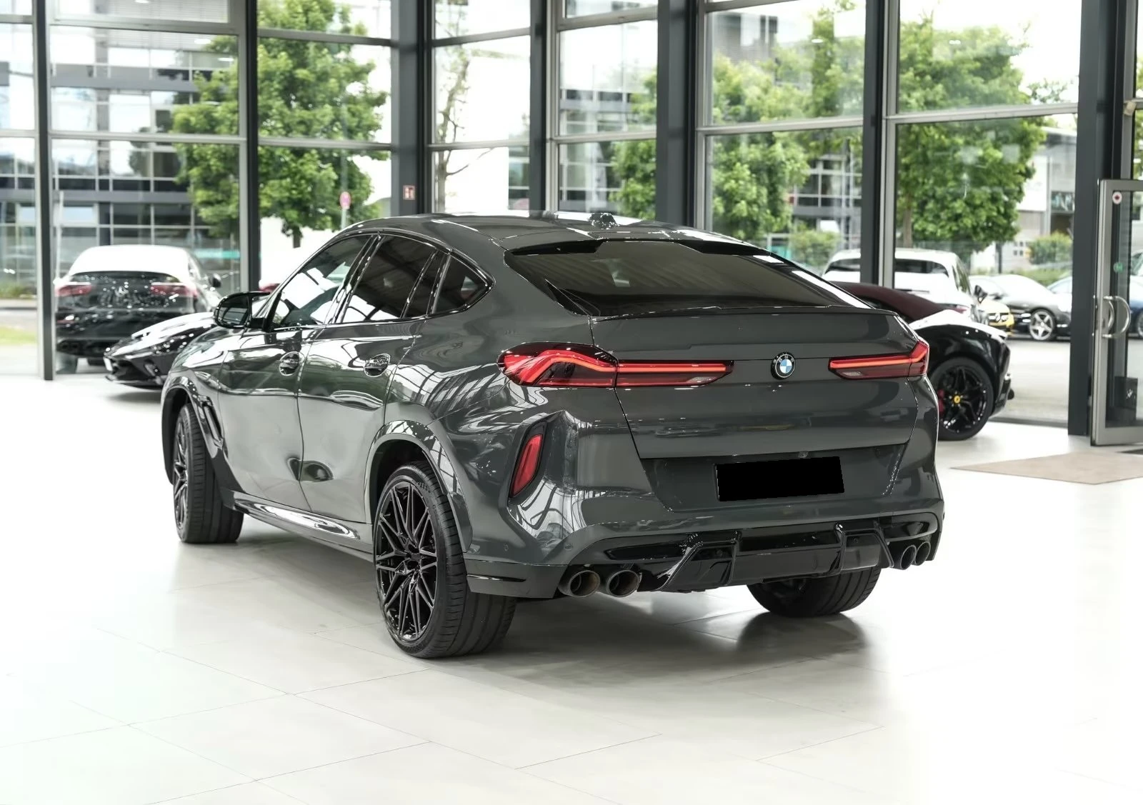 BMW X6 M Competition/INDIVIDUAL/LED/HARMAN KARDON/HUD/360, снимка 2 - Автомобили и джипове - 56021654