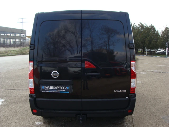 Nissan NV400 2.3 - изображение 5