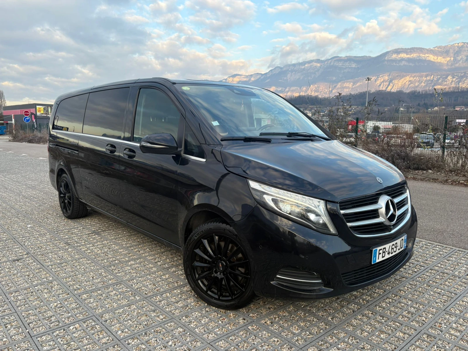 Mercedes-Benz V 250 D EXTRA LONG 4 MATIC 9 G-TRONIK AVANTGARDE  - изображение 2