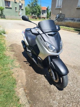 ����� �� �������� �� Yamaha X-max 125i