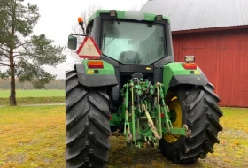 Трактор John Deere 6310, снимка 3