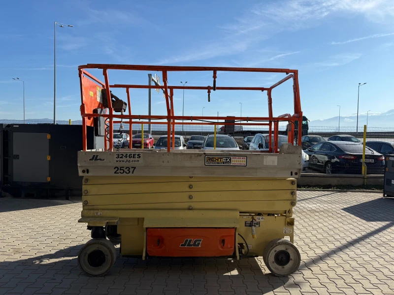 Автовишка Друга марка JLG 3246ES, снимка 5 - Индустриална техника - 49391241