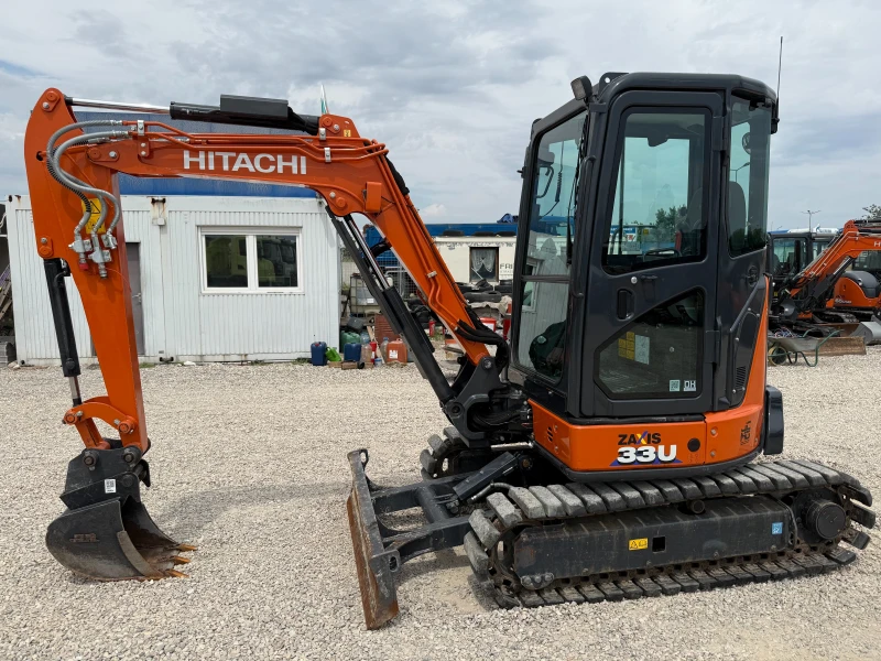 Багер Hitachi ZX 33 U-6, снимка 3 - Индустриална техника - 51275842