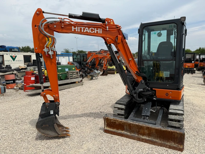 Багер Hitachi ZX 33 U-6, снимка 10 - Индустриална техника - 51275842