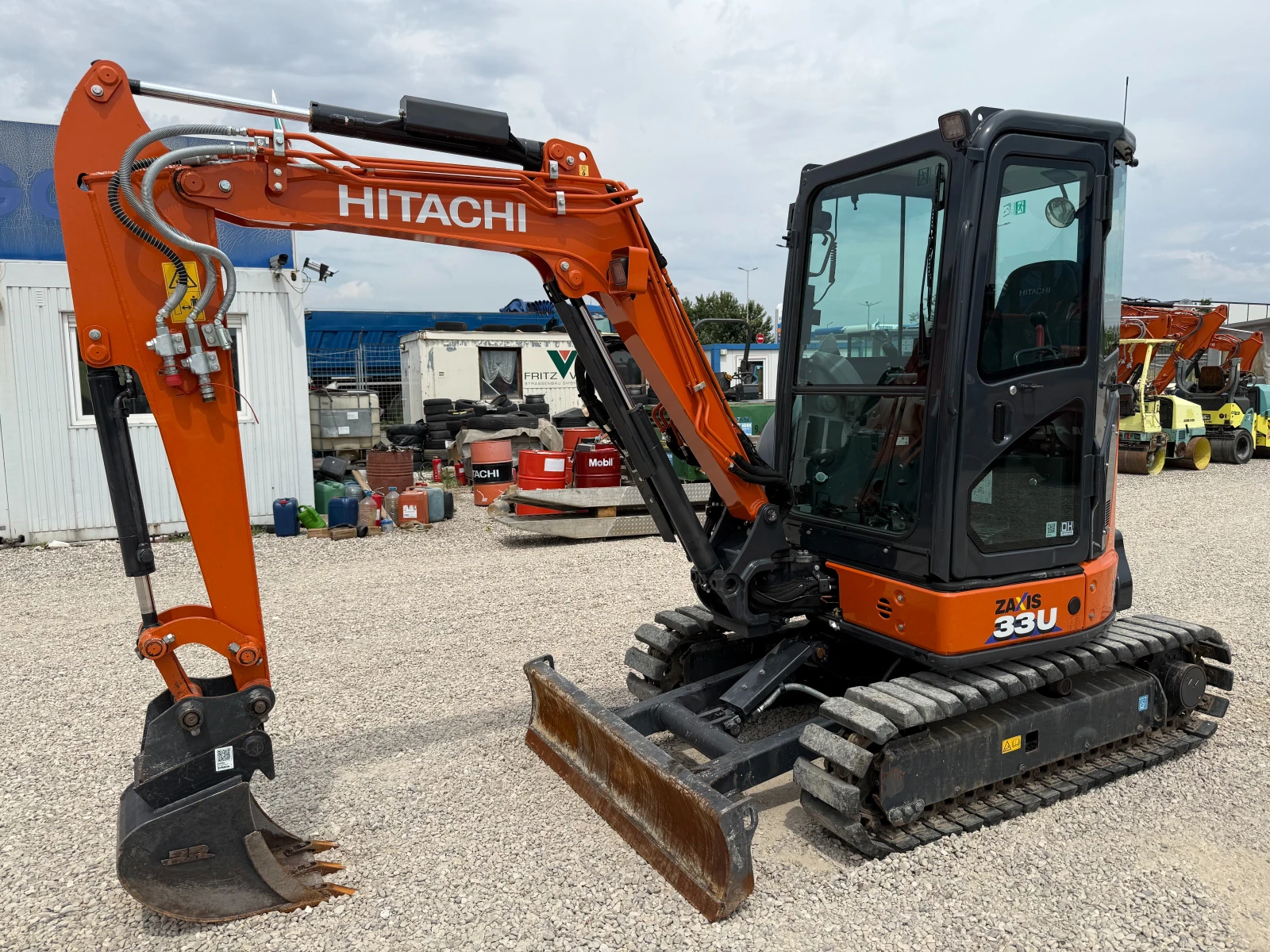 Багер Hitachi ZX 33 U-6 - изображение 3