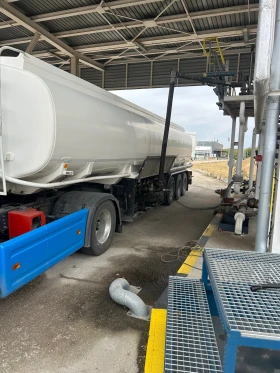 Полуремарке Schwarzmuller TS 3 E, снимка 2 - Ремаркета - 53225492