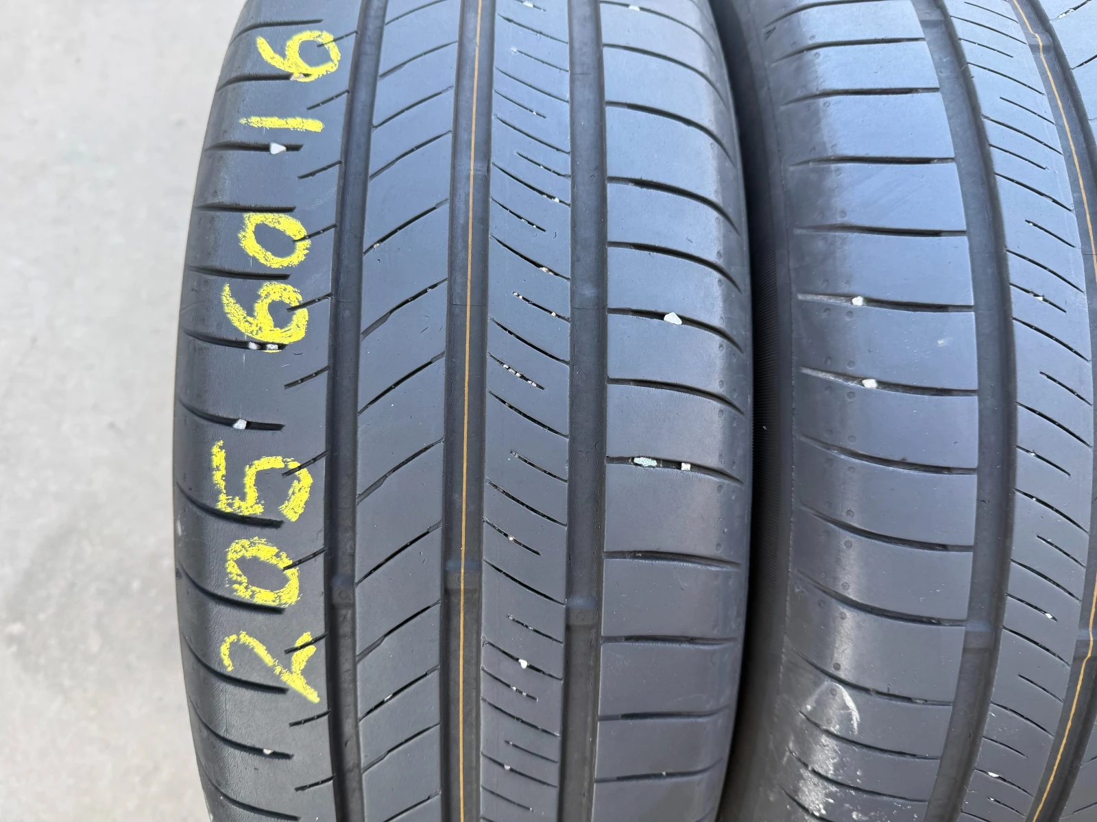 Гуми Летни 205/60R16, снимка 4 - Гуми и джанти - 53837529